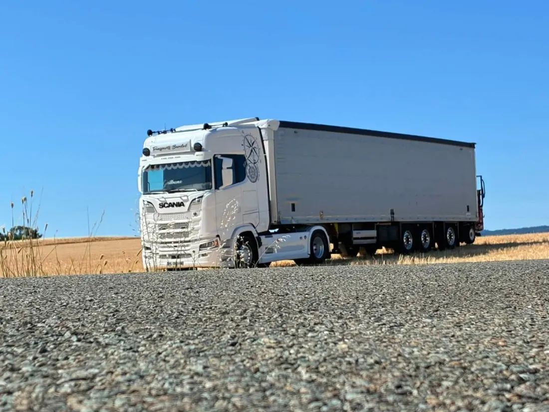 Camion Transports Bardel sur la route